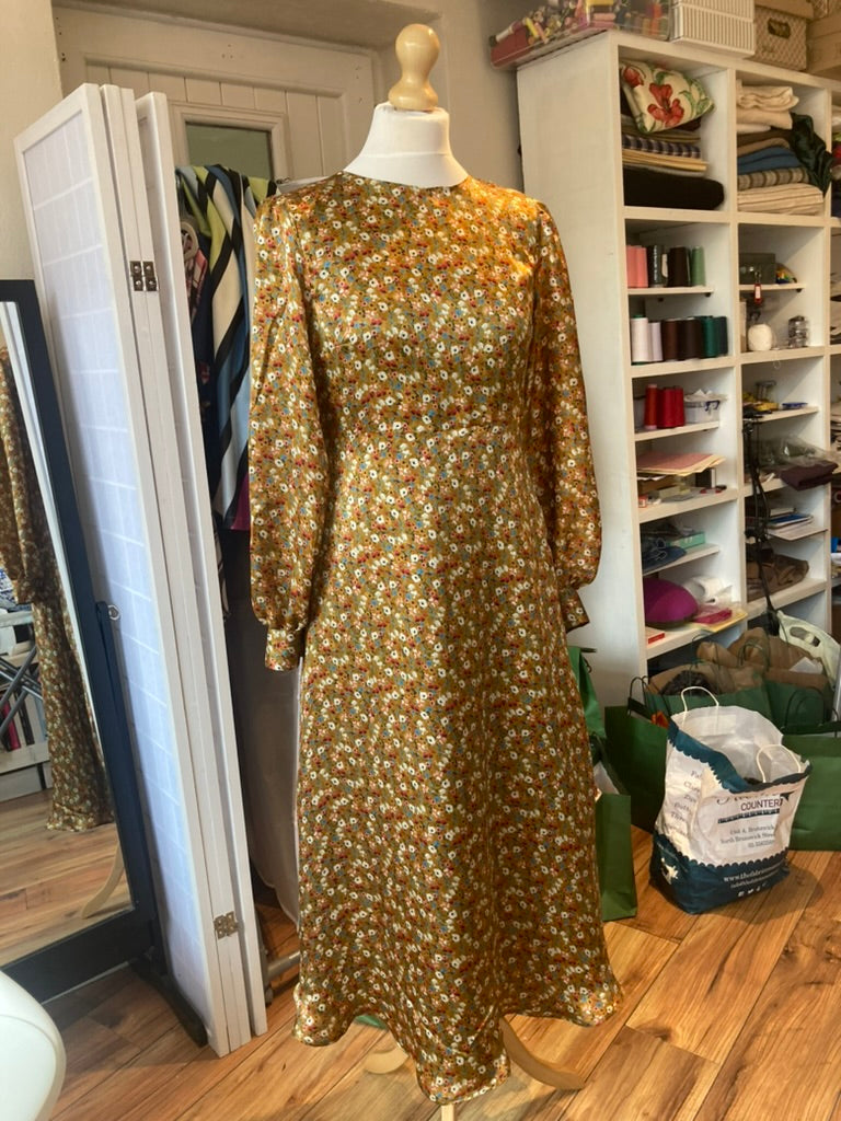Dresses made to measure