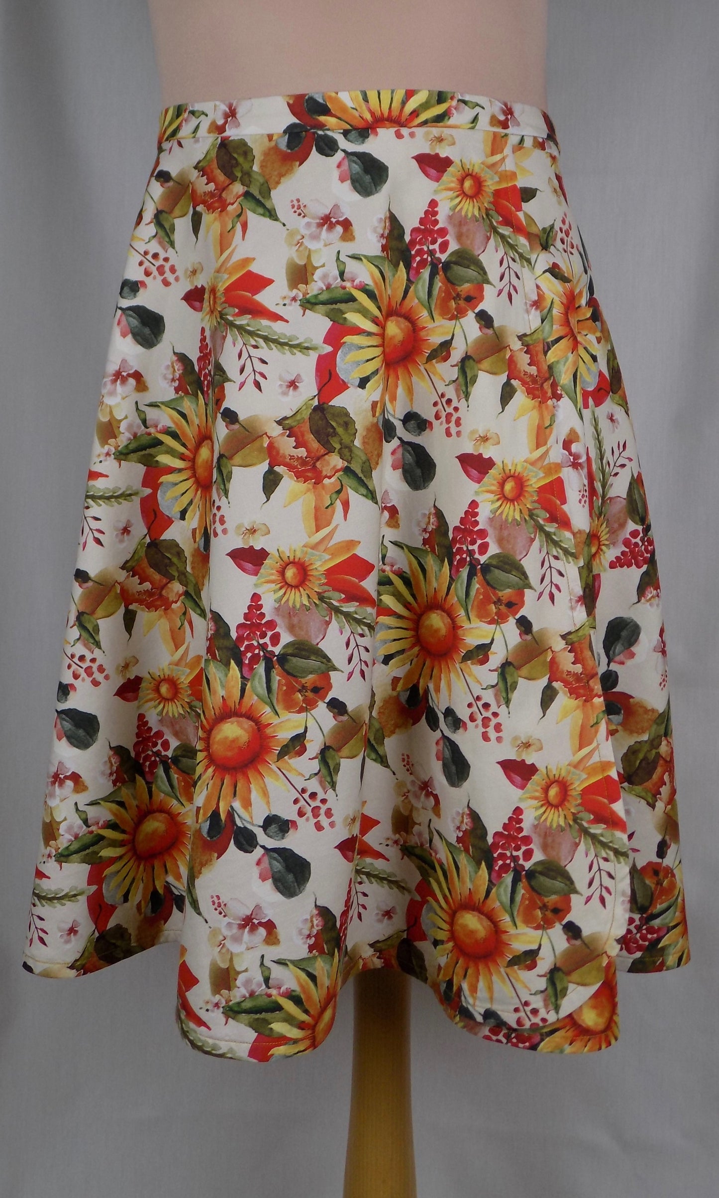 Cotton skirt - Sunflowers on cream